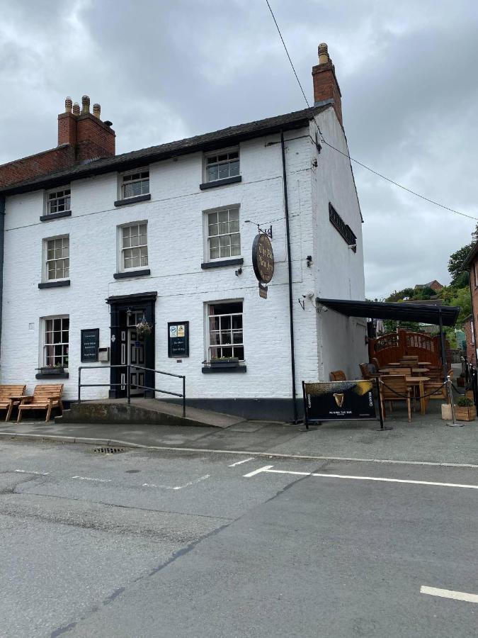 Old New Inn, Llanfyllin Zewnętrze zdjęcie